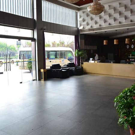 Jingyue 99 Inn Shanghai Pudong Airport Shiwan Branch Shanghaj Zewnętrze zdjęcie